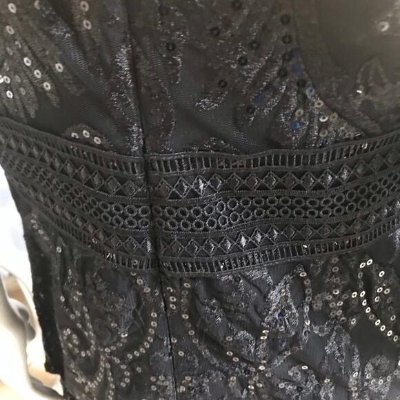 NEW Jasmine B Embroidered Sequin V-Neck Short Sleeve Bridal Dress Size 10 - Picture 5 of 9